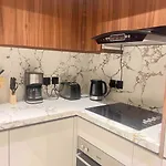 Modern 3 Bedroom Flat
